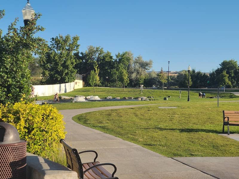Salt Hollow Park - Image 2