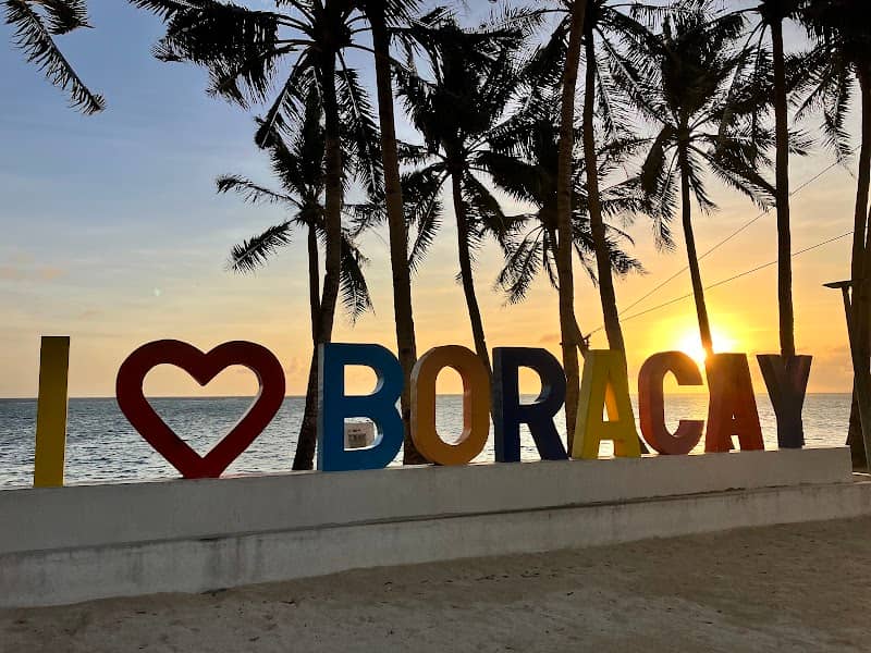 Bulabog Beach - Image 1