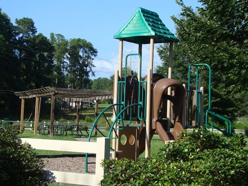 Pine Shore Park - Image 2