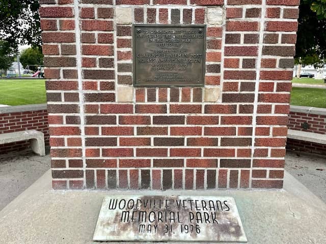 Woodville Veterans Memorial - Image 1