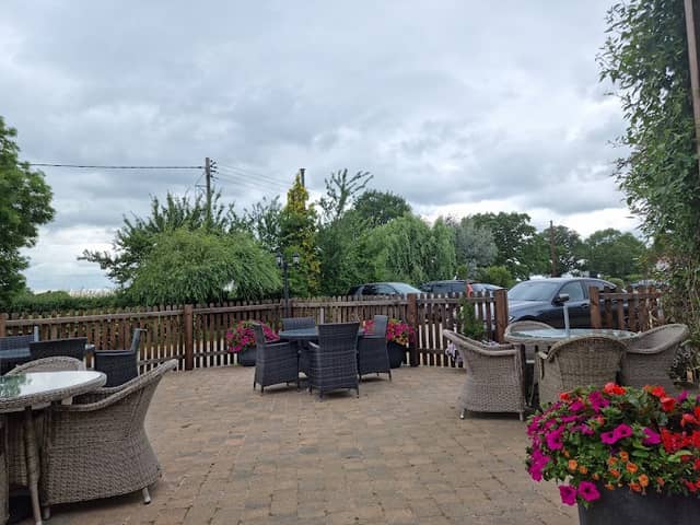 Robin Hood and Little John Pub - Image 1