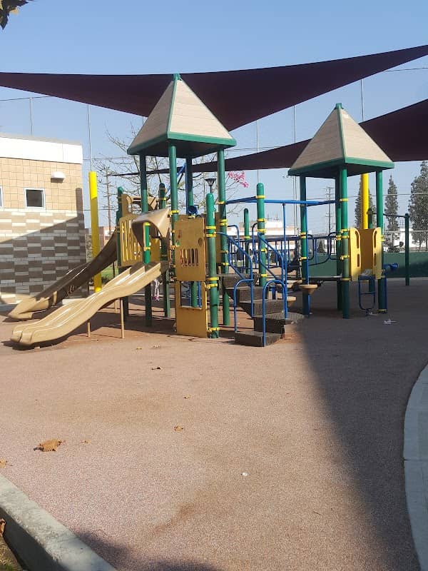 Maywood Park - Image 2