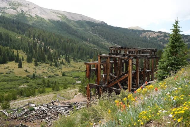 Independence Ghost Town - Image 1
