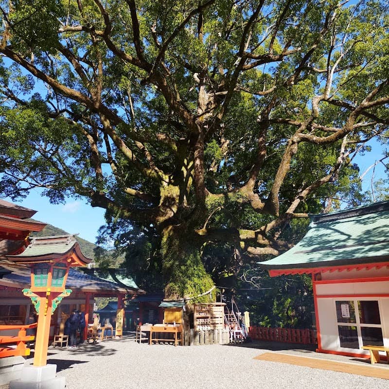 Kumano-Nachi Grand Shrine - Image 3