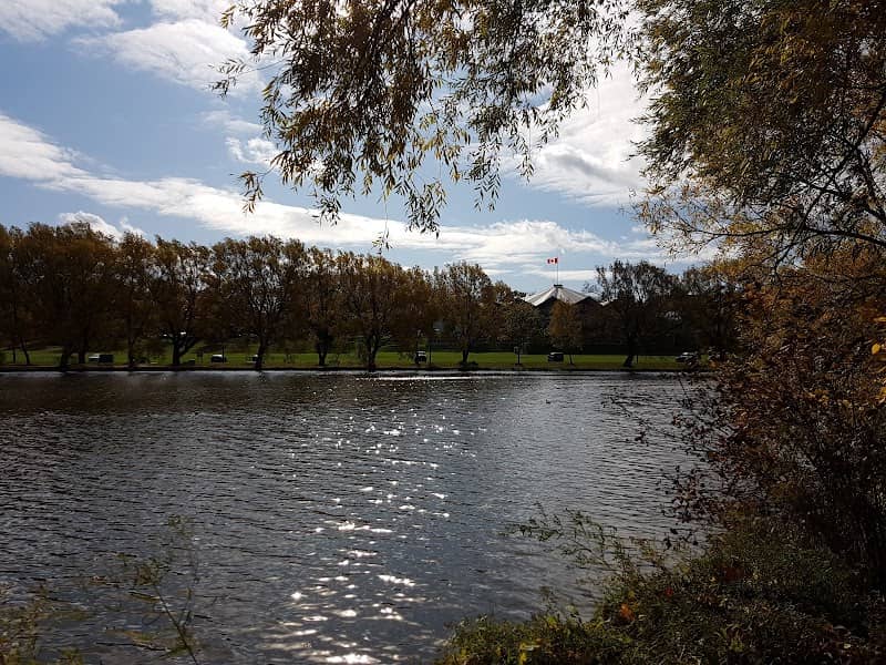 Meadowridge Park - Image 1
