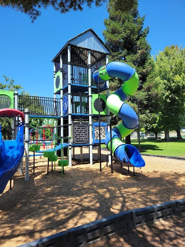 Lely Park - Image 1