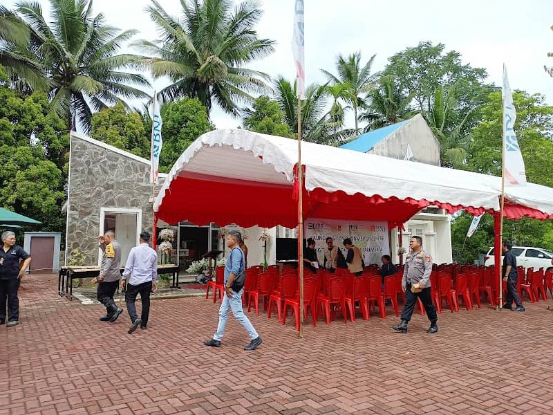 Tomohon Visitor Centre - Image 2
