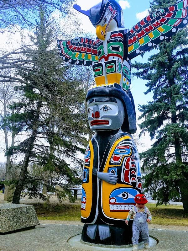 Lakeshore Park Kwakiutl Totem Pole - Image 1
