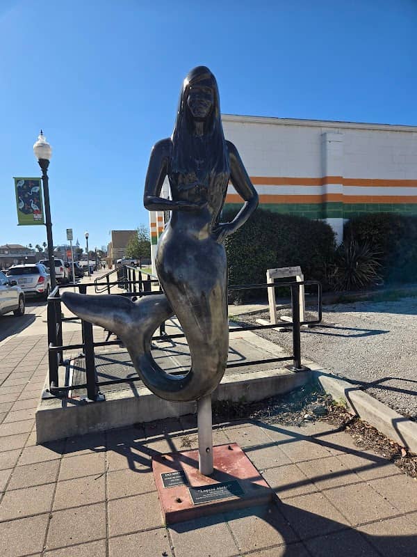 Mermaid Statue #5 Liquid Metal - Image 1
