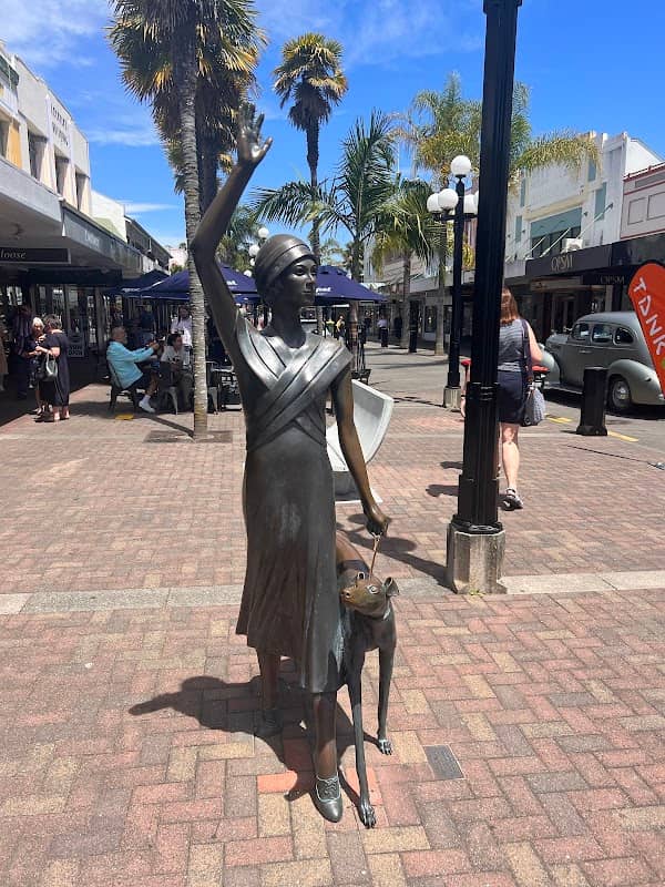 Art Deco walk - Image 1