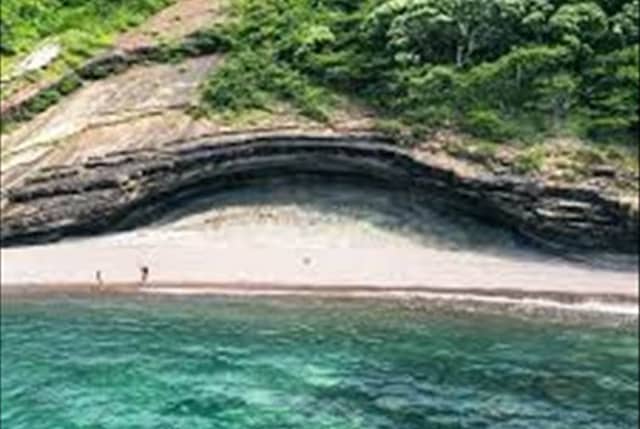 Playa Leoncillos - Image 1