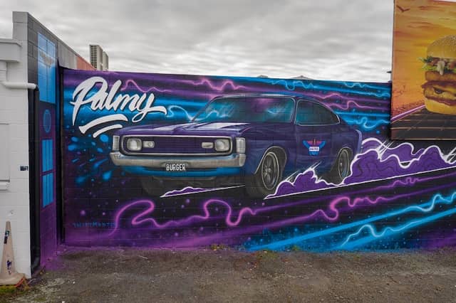 SWIFTMANTIS Mural - BurgerFuel Valiant - Image 1