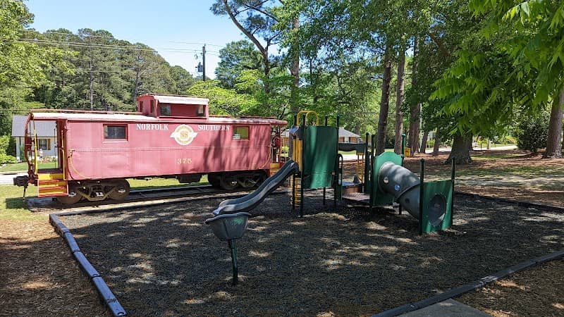 Library Park - Image 1