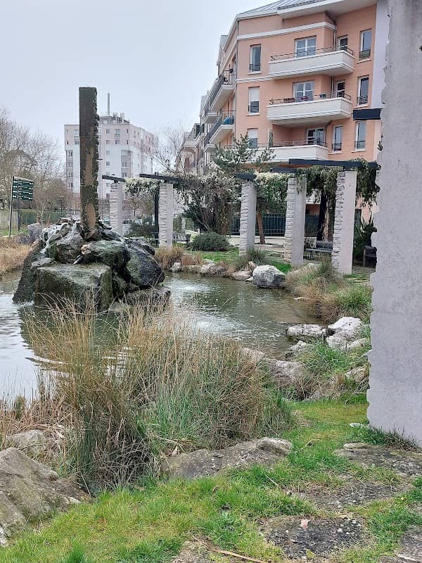 Place Claire Fontaine - Image 1