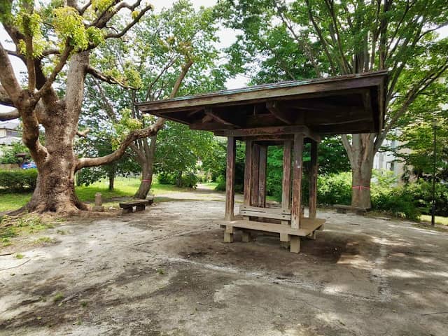 Shimosatomotomuraiseki Park - Image 1
