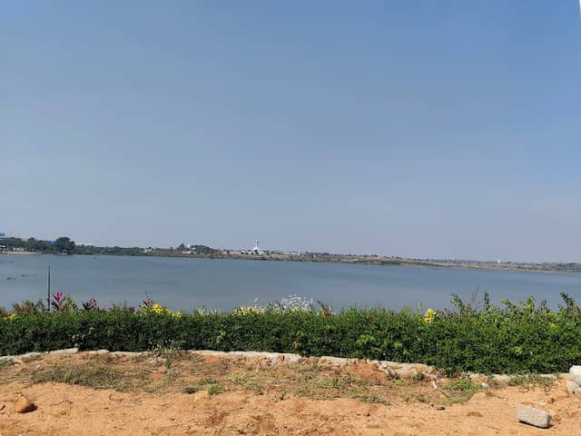 Bhuvanagiri Lake - Image 1