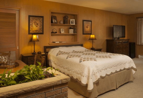 Lake Orchard Farm Retreat - Image 1