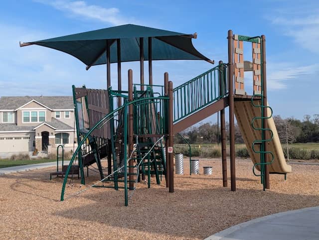 Bev Bos Park - Image 3