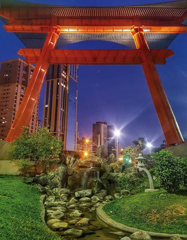 Monumento Colonia Japonesa Jardim Aquarius - Image 1