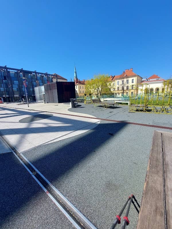 Trg Marije Terezije - Image 2