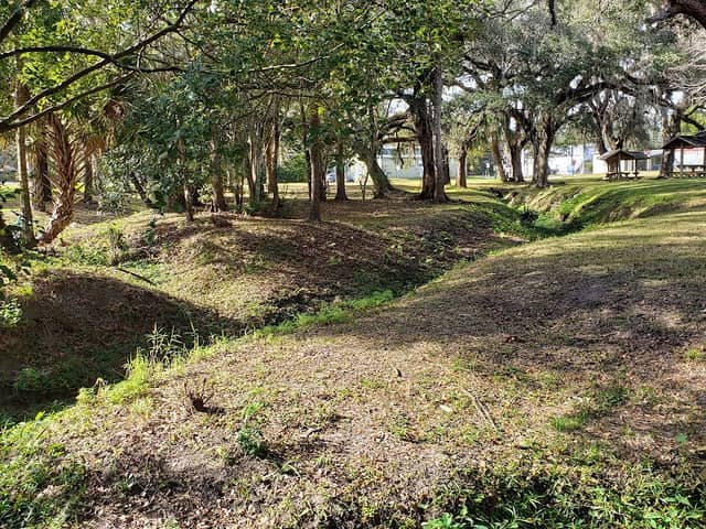 Russel St. Park - Image 2