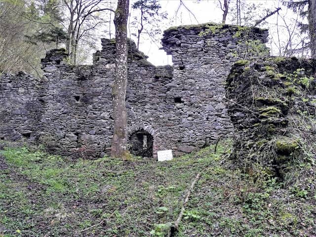 Prägrad Castle - Image 2