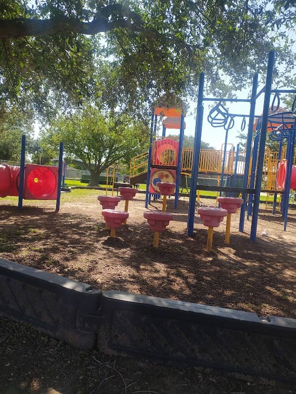 Alaniz Park - Image 1