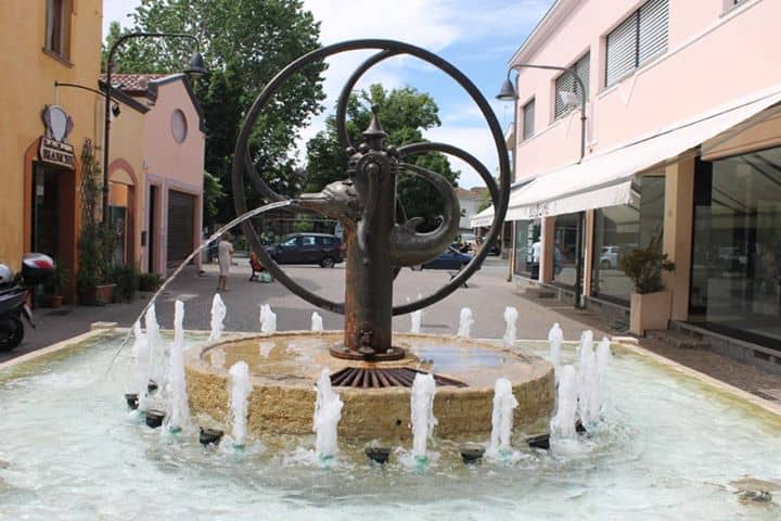 Fontana del Paese - Image 1