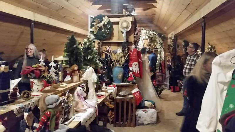 Barn Playhouse - Image 1