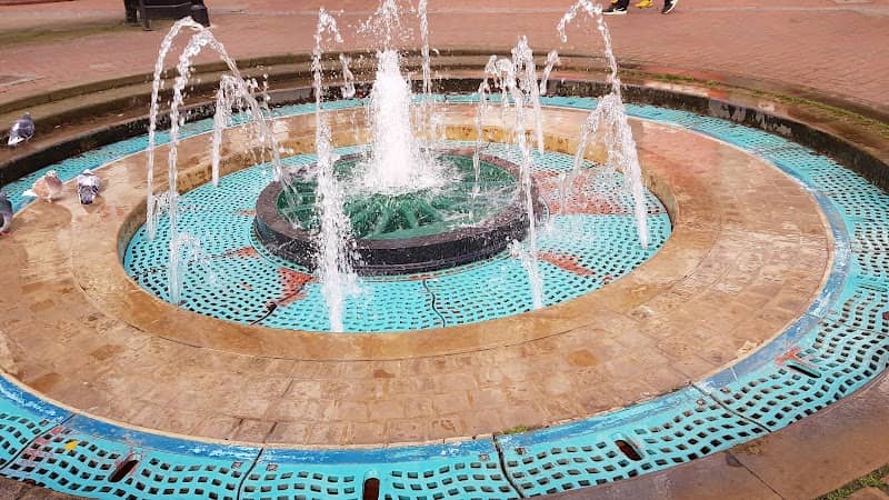 Ashford High Street Fountain - Image 1