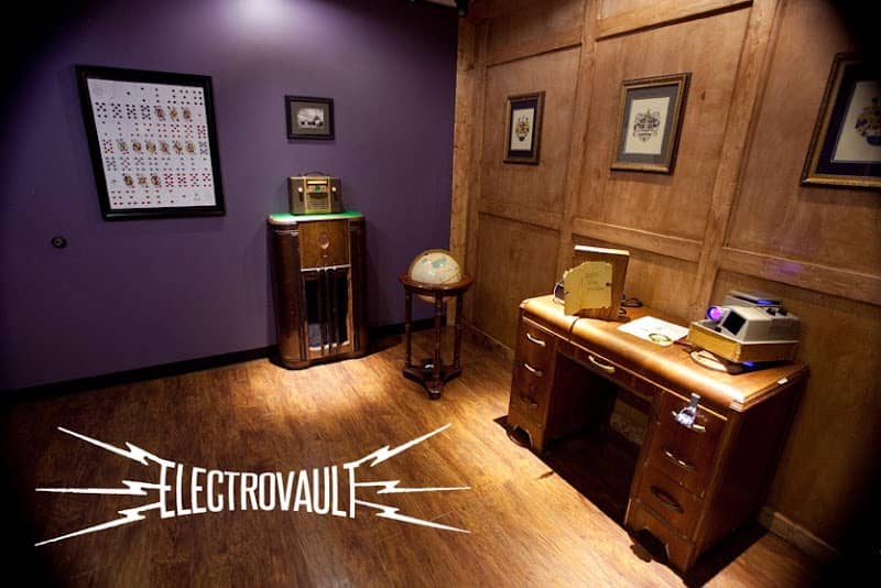 Escape Room "Electrovault" - Image 1