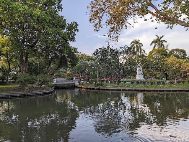 Saranrom Park - Image 2