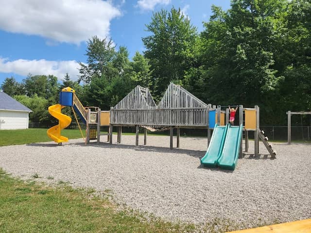 Bolen Park - Image 1