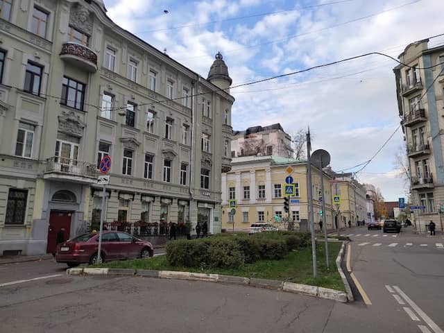 Лялина площадь - Image 1