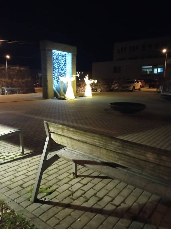 Monument - Image 2