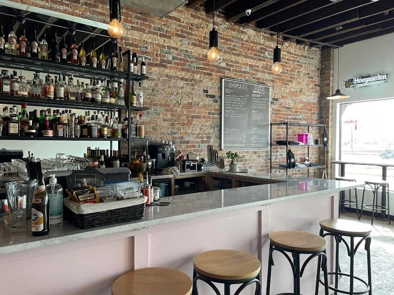 Crooked Creek Winery Downtown - Image 1