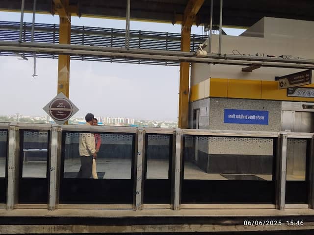 Super corridor Metro Station 2 - Image 1