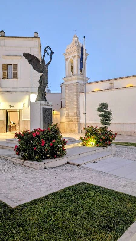 Piazzetta Petrone - Image 1