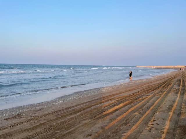 Al-Manumah Beach - Image 1