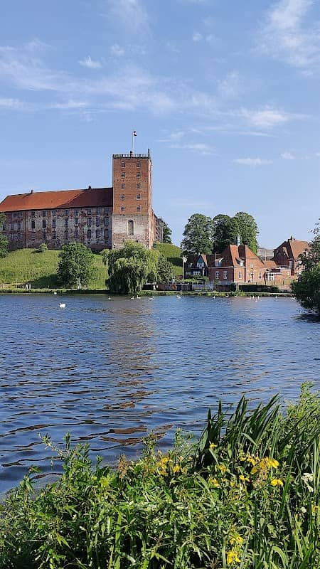 Springvandet ved slotssøbadet - Image 2