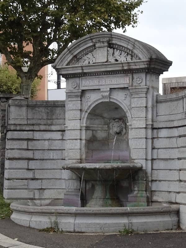Fontaine JB Bechetoille - Image 1