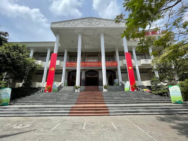 Can Tho Museum - Image 1