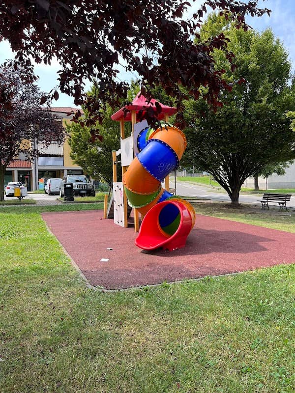 Parco pubblico di Laveno Mombello - Image 1