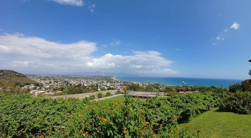 Giardini di Vigna la Corte - Image 1