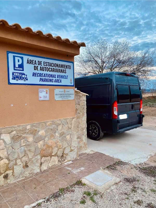 AREA DE AUTOCARAVANAS - Image 1