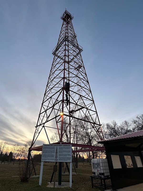 World's Largest Oil Derrick - Image 1