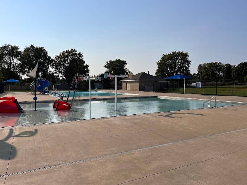 Clements Circle Splash Park - Image 1