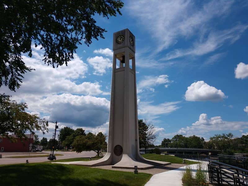 Mead Rapids View Park - Image 1