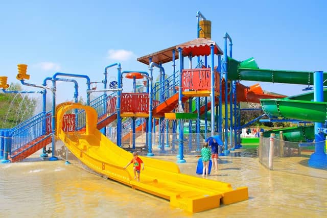 Twinlakes Park - Image 1