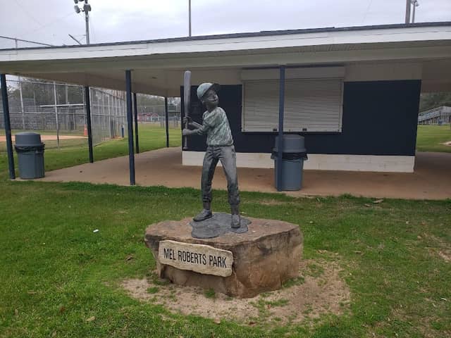 Melvin Roberts Park (Cedar Street Park) - Image 2